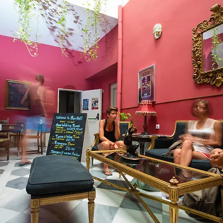 Oasis Mochileros' Palace